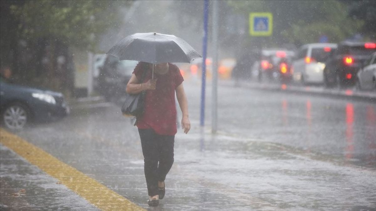 Bu hafta hava nasıl olacak? Meteoroloji saat vererek uyardı: İstanbul’da sağanak