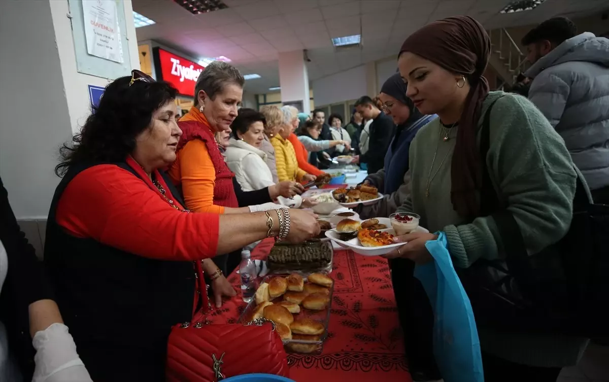 ÇOMÜ’nde Anneler ve Öğrenciler Buluştu